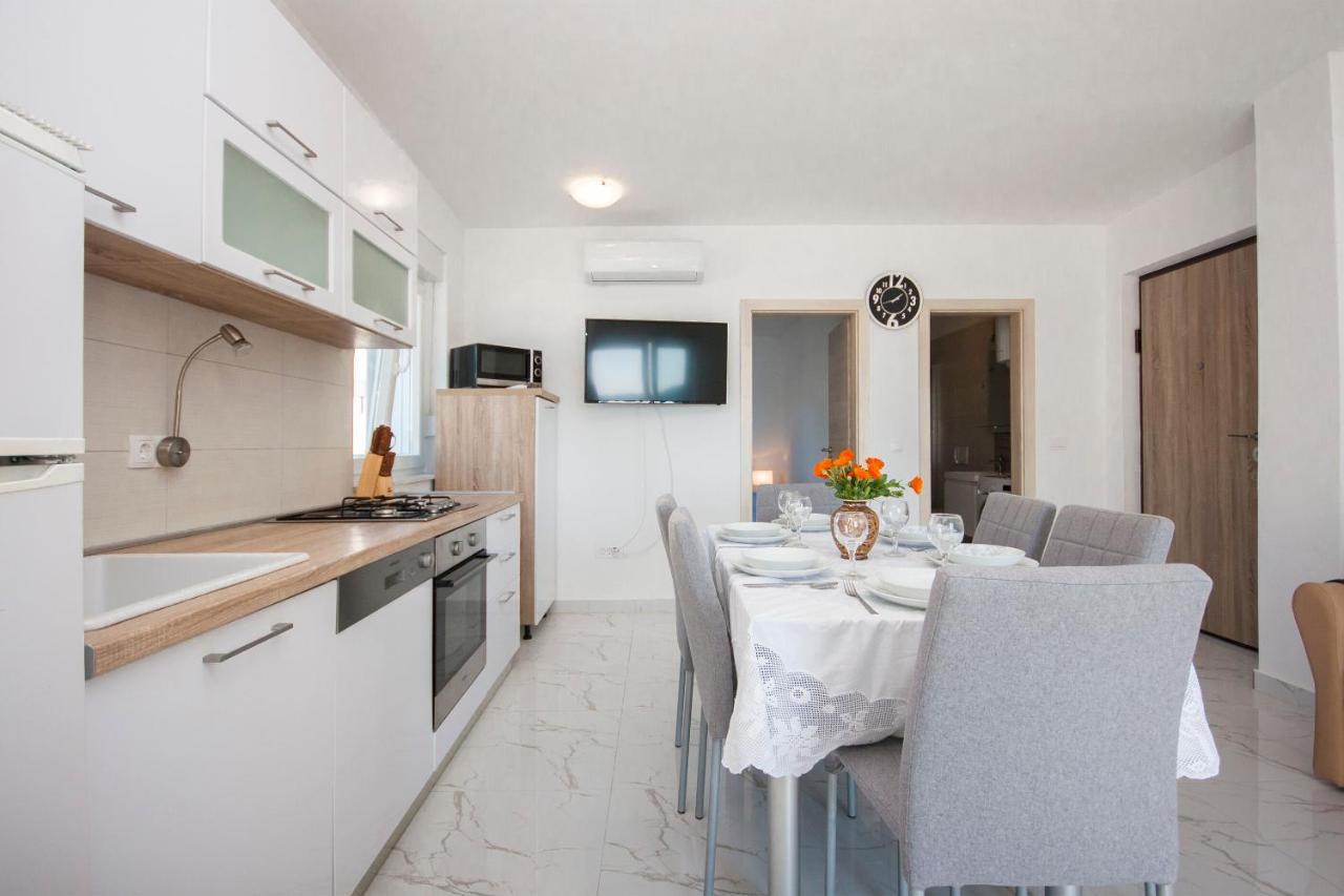 Apartments Osti Rogoznica  Ngoại thất bức ảnh
