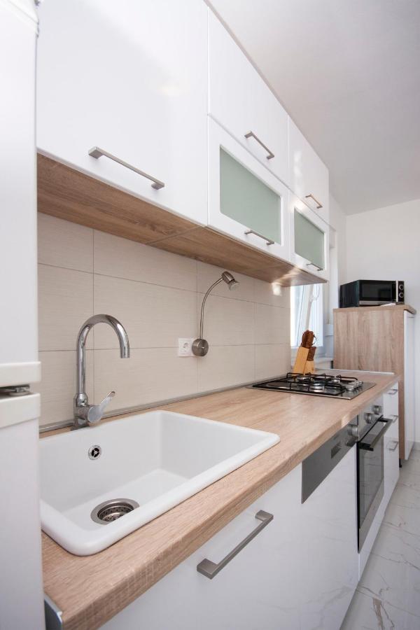 Apartments Osti Rogoznica  Ngoại thất bức ảnh