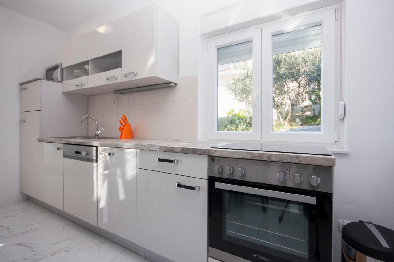 Apartments Osti Rogoznica  Ngoại thất bức ảnh