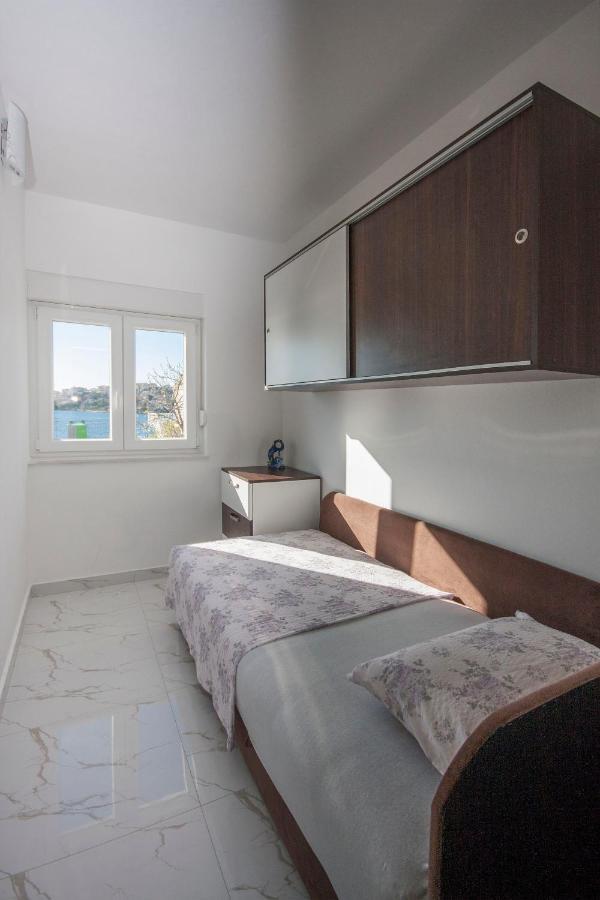 Apartments Osti Rogoznica  Ngoại thất bức ảnh