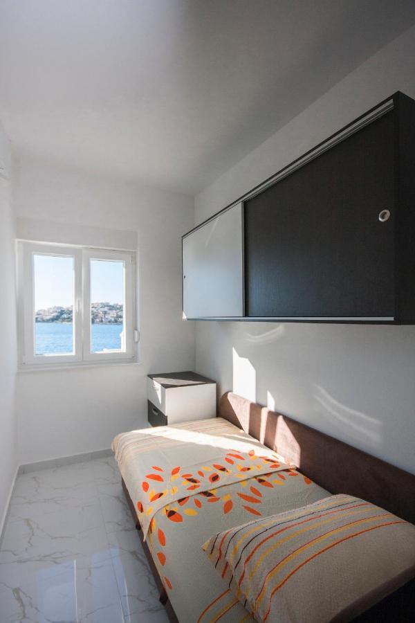 Apartments Osti Rogoznica  Ngoại thất bức ảnh