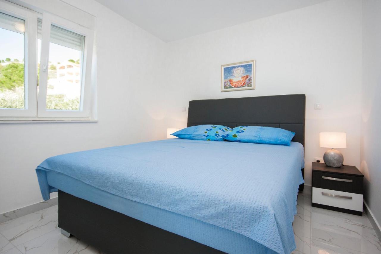 Apartments Osti Rogoznica  Ngoại thất bức ảnh